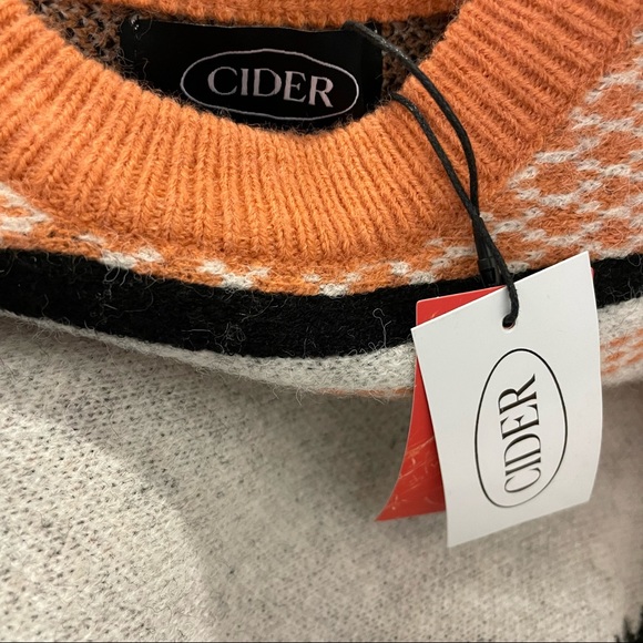 NWT Cider Bohemian Western Style Ultra Cropped Size L - Picture 3 of 7